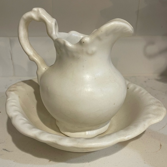 Vintage Bowl and Pitcher set - Picture 1 of 7